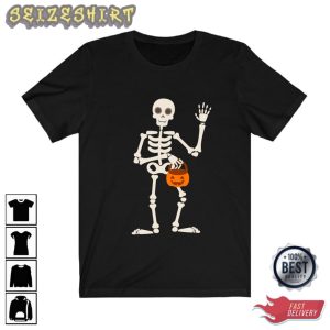 Skeleton Holding A Pumpkin Happy Halloween T-shirt