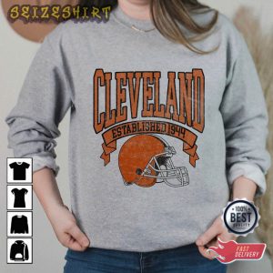 Vintage Cleveland Football Retro Tshirt