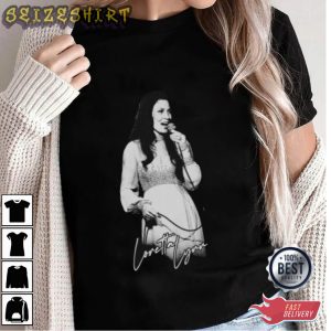 Queen Of Country Music 90s Loretta Lynn Unisex Tee