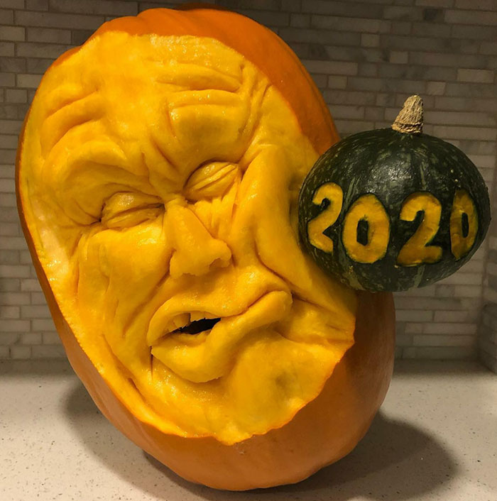 25 Times People Took Halloween Pumpkin Carving To A Whole New Level 12
