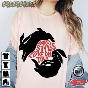 Love On Tour Couple Rabbits Harry Styles T-Shirt