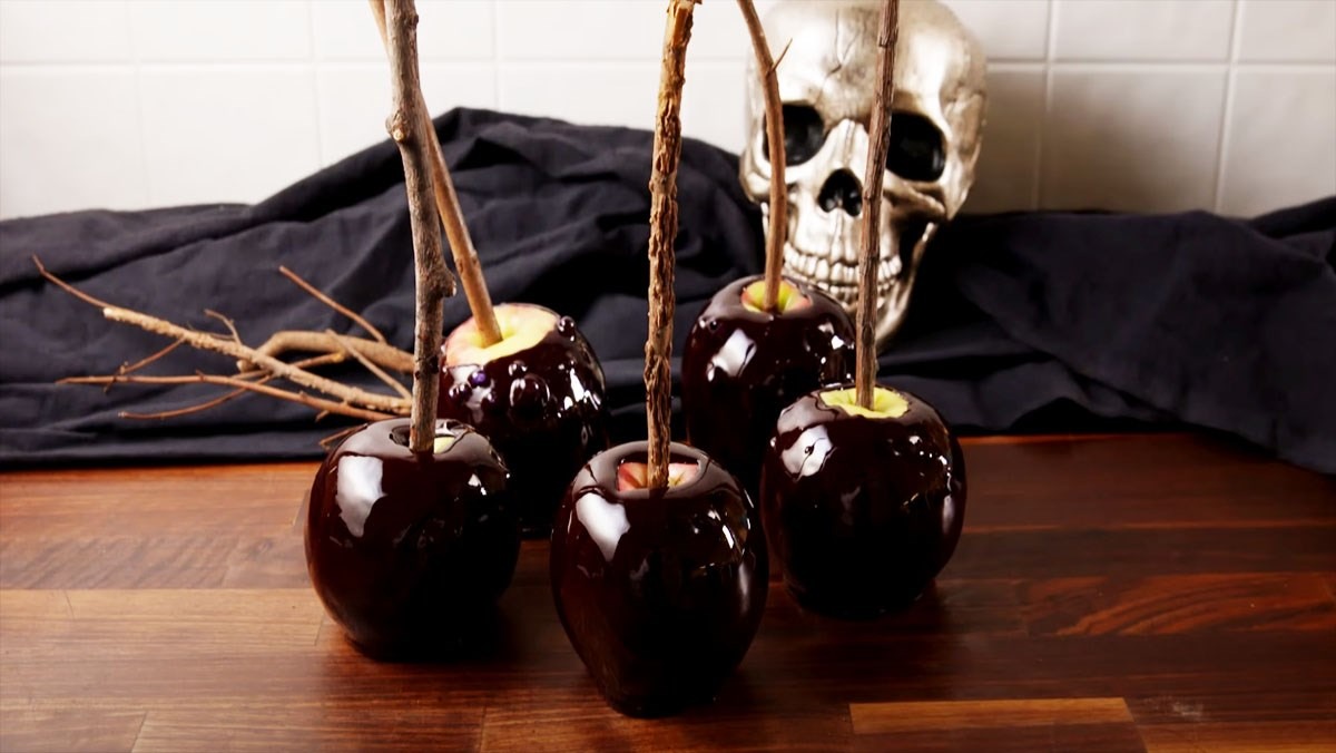 What is Halloween Origin, significance, and seven classic Halloween foods 5