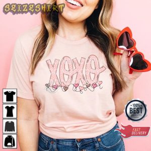 XOXO Heart Balloons Women Valentines Day Unisex T-Shirt