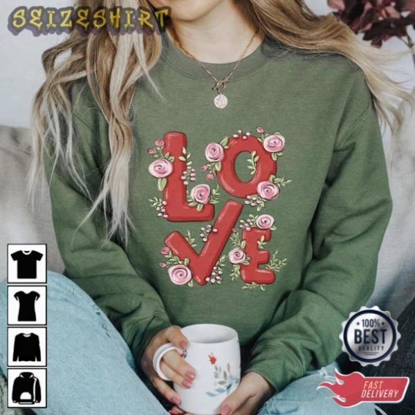 Love And Rose Valentine Gift T-Shirt