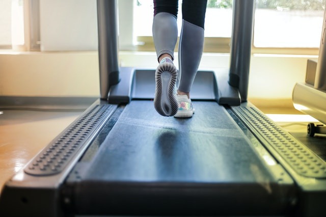 Running Around Your Neighborhood vs Using a Treadmill 2