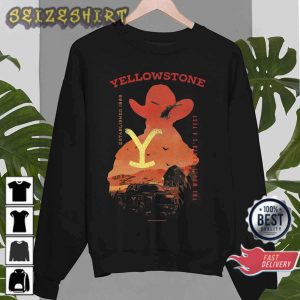 Hiking Camping Retro 90s Yellowstone Sunset Cowboy Silhouette T-Shirt