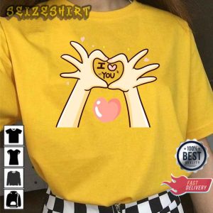 I Love You Valentine’s Day Hands Making Heart T-Shirt