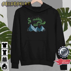 Northern Lights Camping Hiking Lover Gift T-Shirt Hoodie Sweatshirt