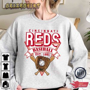 Cincinnati Baseball Crewneck Sweatshirt Vintage Cincinnati T-Shirt