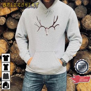 Deer Antlers Hunting Gift for Hunter Unisex Graphic Tee