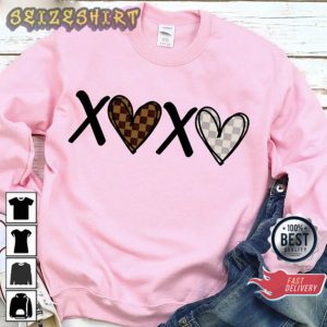 Happy Women Valentines Day Checkered Xoxo Unisex Sweatshirt