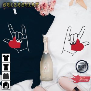 Love Sign Language Couple Valentines Day T-Shirt