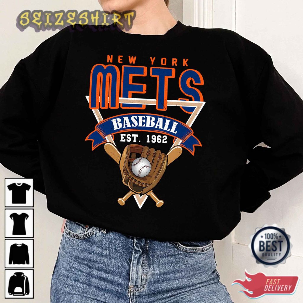 Mets New York Baseball Crewneck Sweatshirt Vintage New York T-Shirt 