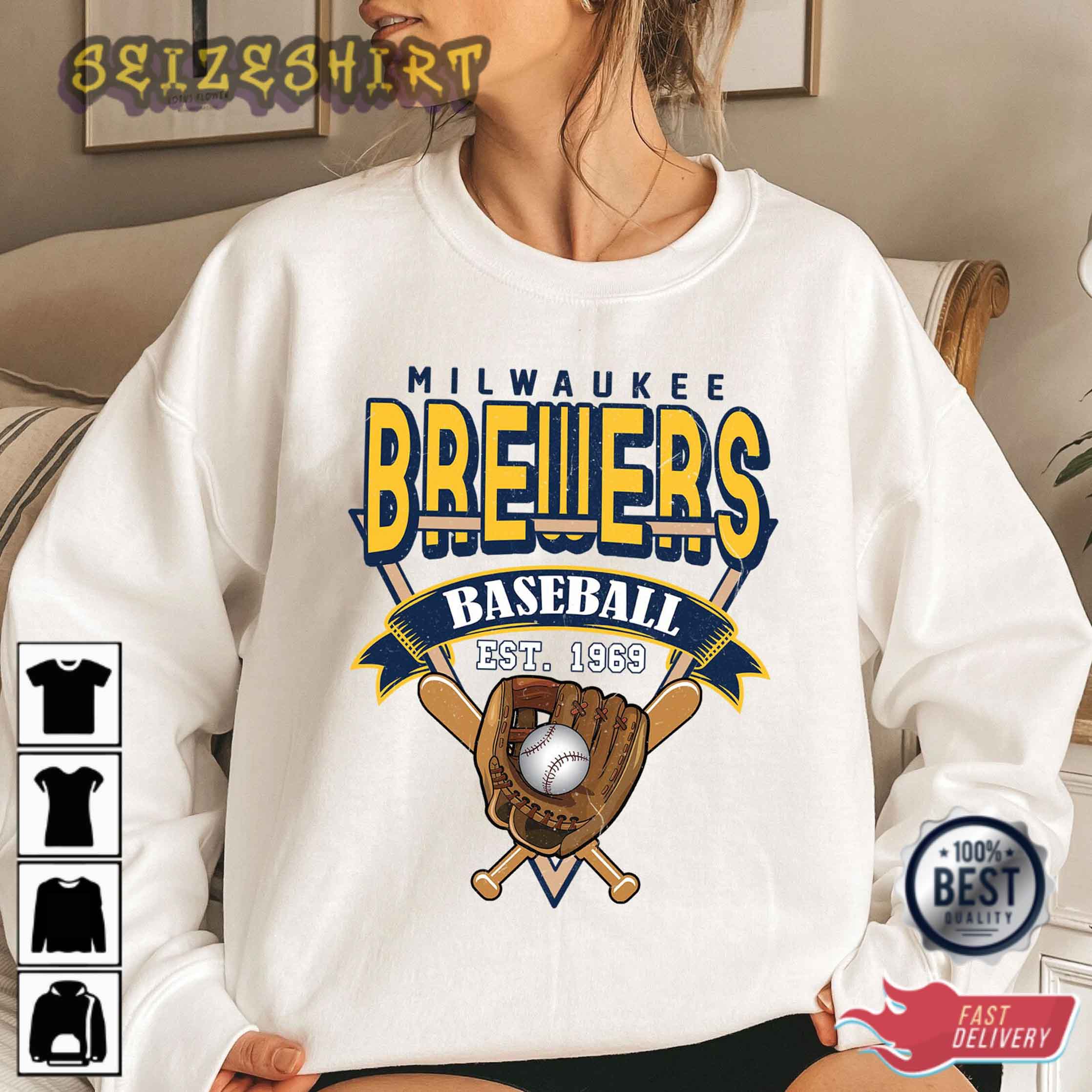 Milwaukee Baseball Crewneck Sweatshirt Vintage Milwaukee T-Shirt