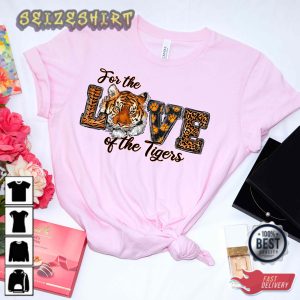 Valentines Day Tiger Love Day Shirts For Men Women Animal T-Shirt