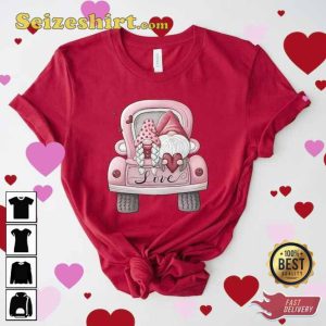 Love Valentine Gnome Valentine T-Shirt