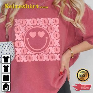 Xoxo Valentines Day Retro Smile Face Love Vibe Unisex Short Sleeve T-Shirt