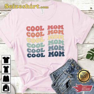 Cool Mom Expecting T-shirt Gift