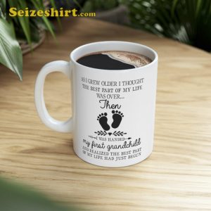 First Time Grandma 2023 For Granny To Be Mothers Day Coffee Mug