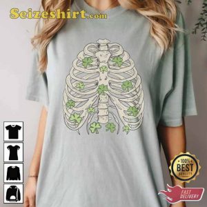 Four Leaf Clover Skeleton Patrick's Day T-shirt