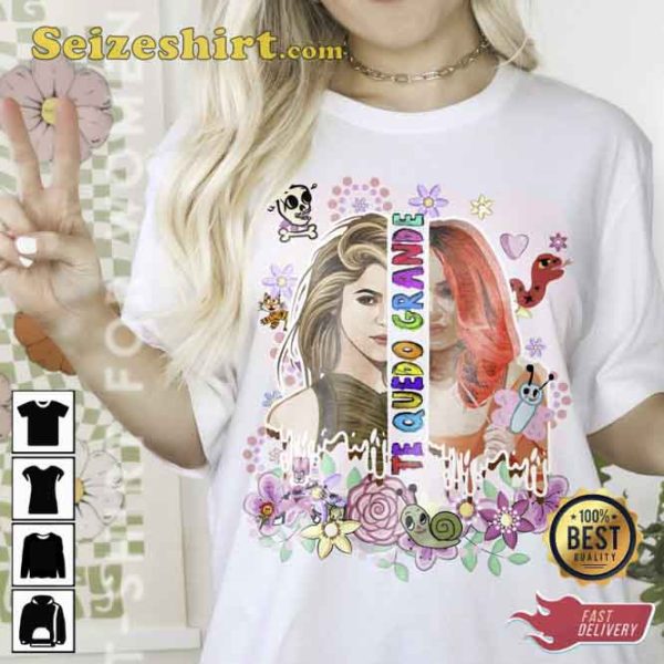 Karol G and Shakira Te Quedo Grande T-Shirt