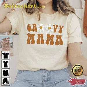 Vintage Groovy Mama Smiley Face Graphics Tshirt