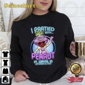 I Partied With Peanut Jeffs Dunhams Holiday Unisex T-Shirt