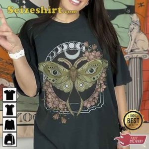 Luna Butterfly Moth Comfort Colors Oversized T-Shirt