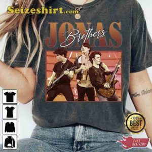 Vintage Jonas Brothers Lovebug A Little Bit Longer Crewmeck Shirt