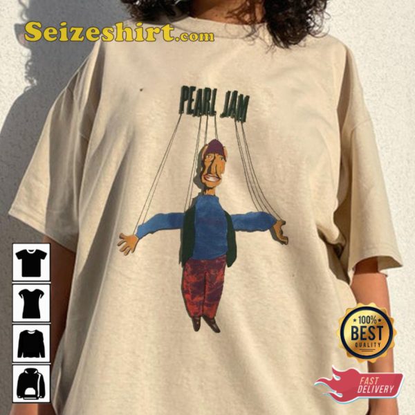 Pearl Jam Rocking For Three Decades Vintage T-shirt