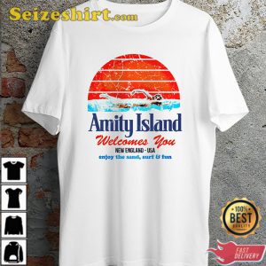 Amity Island 70s Movie Poster Cover Ideal Gift T-Shirt