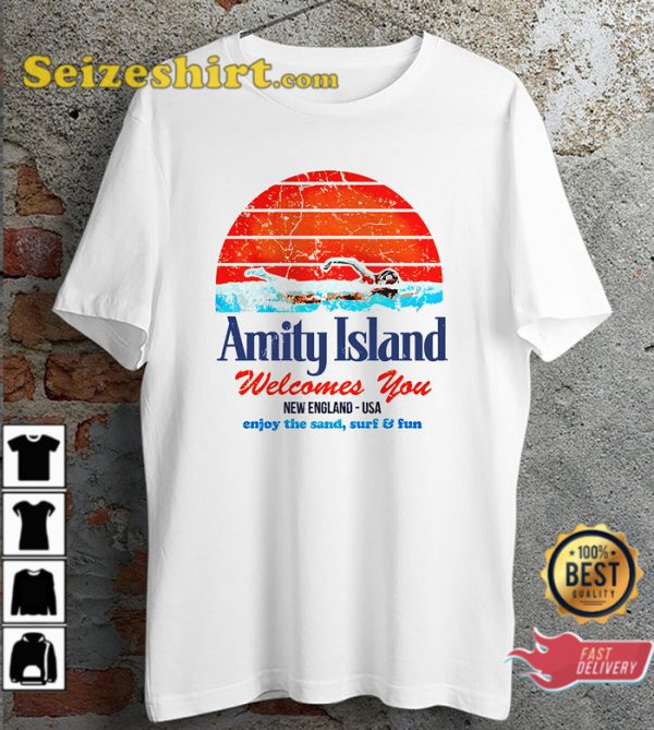 Amity Island 70s Movie Poster Cover Ideal Gift T-Shirt