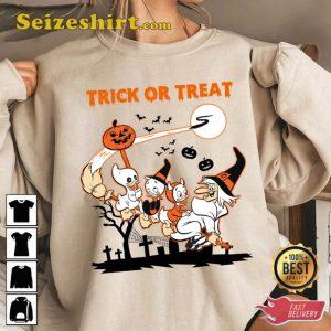 Donald Duck Trick Or Treat Pumpkins and Donald Duck Cute Ghost Halloween Costume T-Shirt