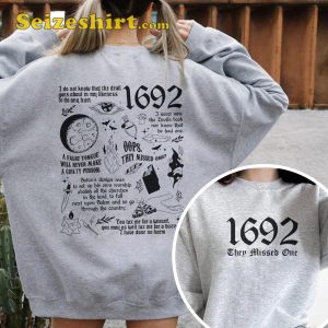 Salem 1692 They Missed One Witch Halloween Costume T-Shirt