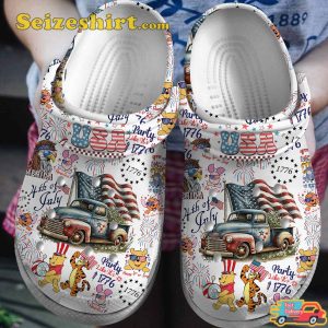 USA Pooh And Friends Cartoon American Flag Patriot Comfort Clogs