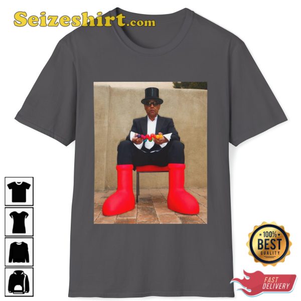 Giancarlo Esposito Big Red Boots Gus Fring Breaking Bad Better Trendy Unisex T-Shirt