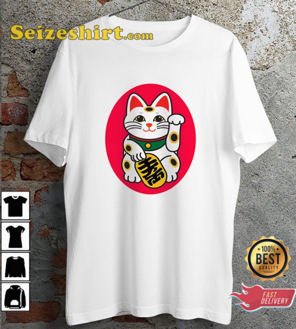 Maneki-neko Lucky Cat Japanese Chinese Ideal Gift T-Shirt