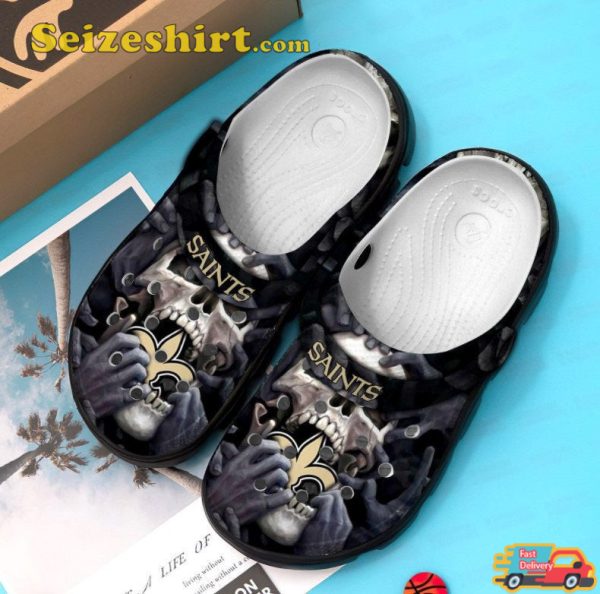 Spooky No Saints Skull 2023 Halloween Vibes Comfort Clogs